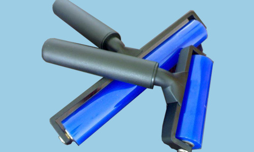 工业无尘室除尘高粘中粘低粘蓝色矽胶手动粘尘滚轮