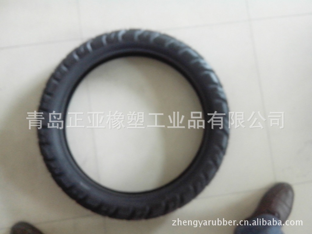 生产弯嘴摩托车内胎