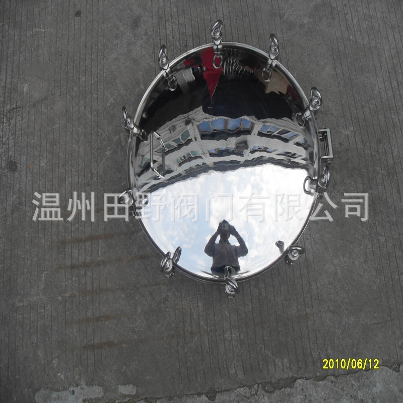 �Ӿ��˿׵�������ʽ�����ѹ���˿�304���ʴ��������ϸǹ۲첣��