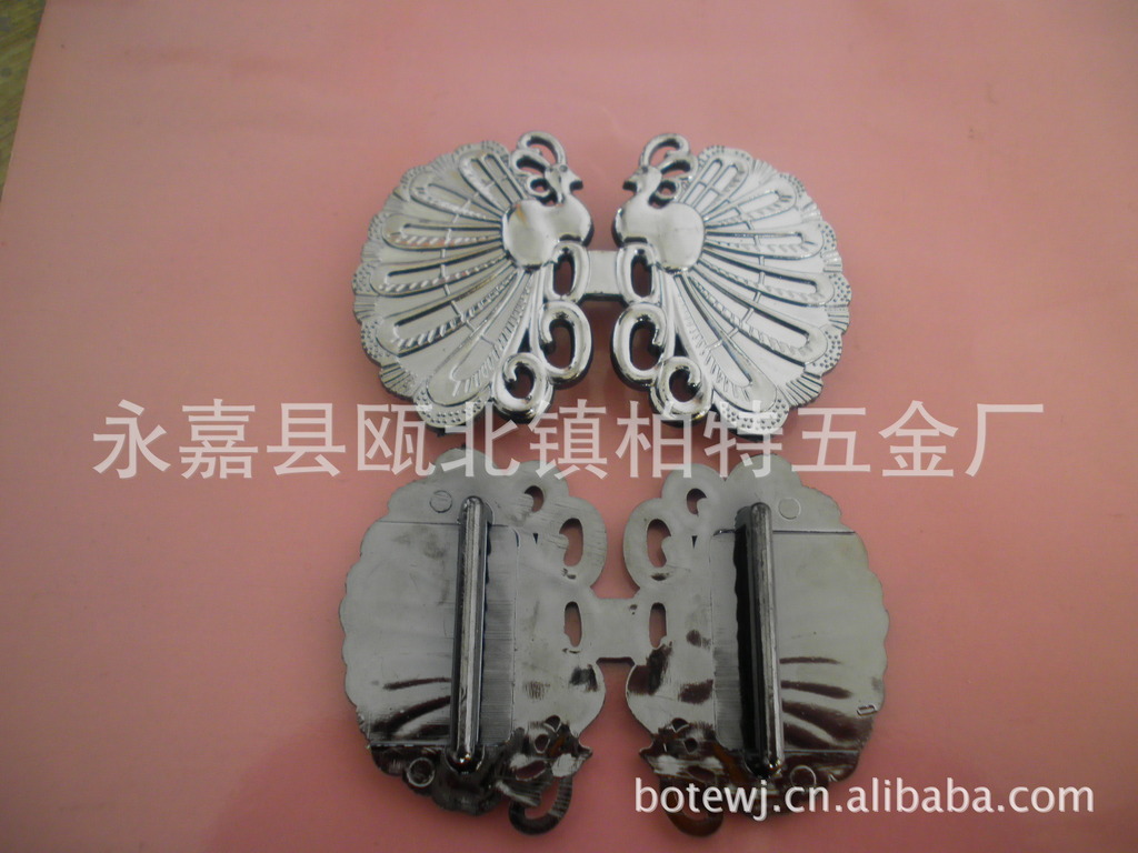 厂家直销时尚叶形树脂大衣服饰扣 现货羽绒服服装饰品腰带装饰扣