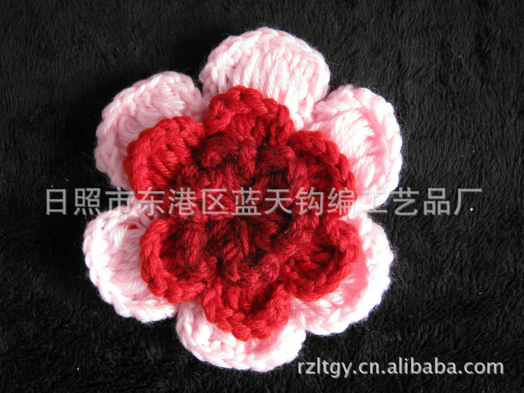 日照钩编花工厂、钩编花、手工钩编花朵、复古风礼服