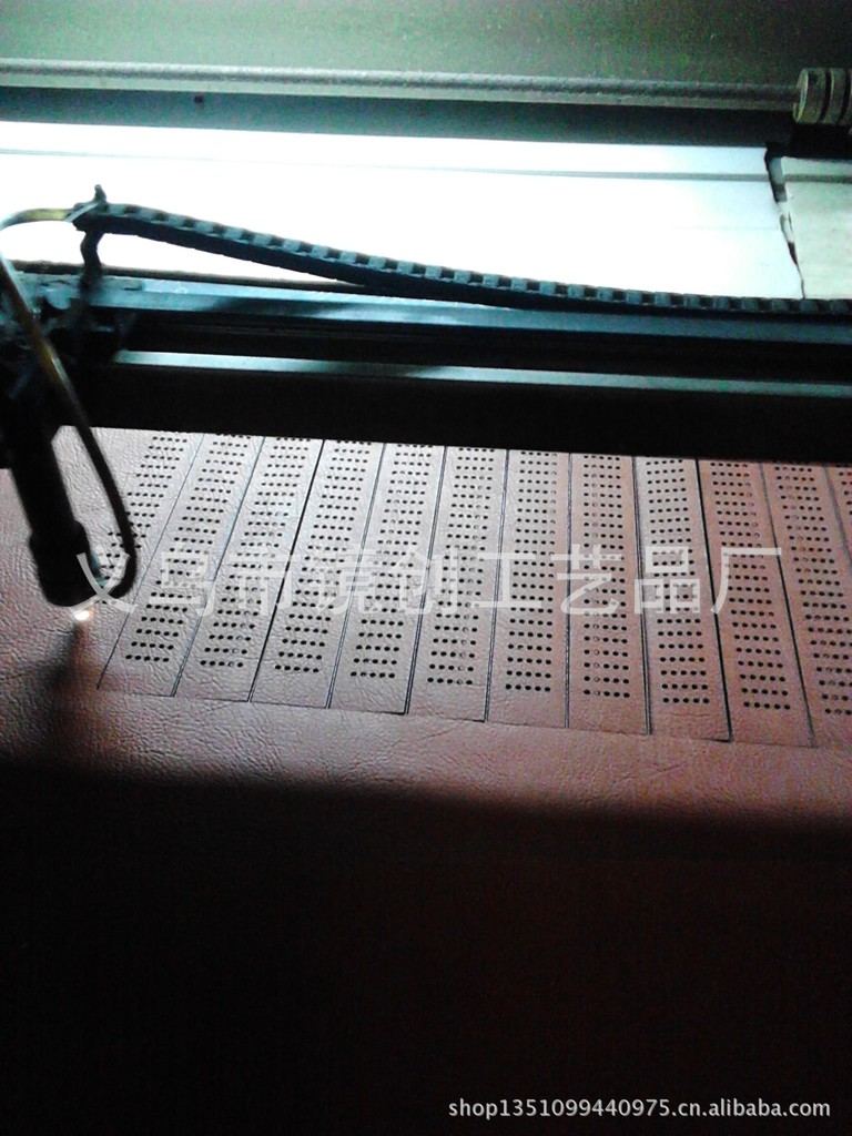 义乌激光切割皮革 布料 无纺布 毛绒玩具  镂空雕刻加工