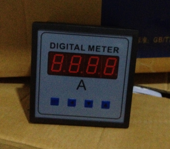 供应 长城电表厂 SX42 800/5 供电AC220V 数显交流电流表 正四位