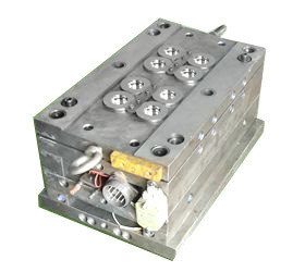 供应塑料PET一出4、8、12、24、36、48、72腔瓶坯模具，吹瓶模具