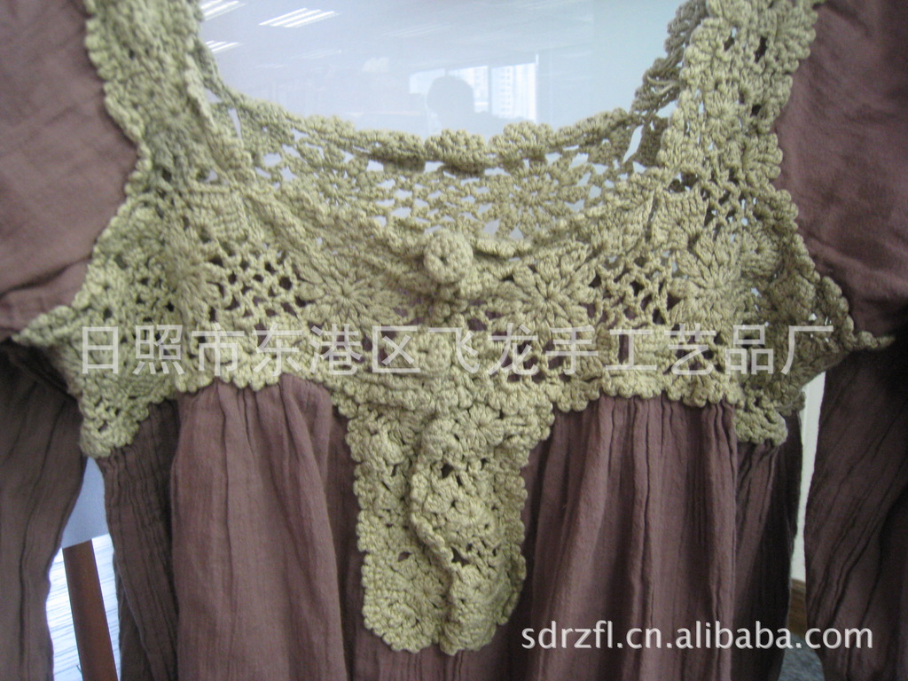 供应手钩花边。钩针衣领，棉线领花。手工钩编花款式