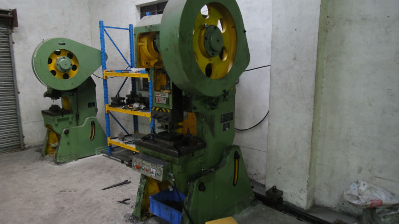 各种冲压件冲压，加工，设计，切割