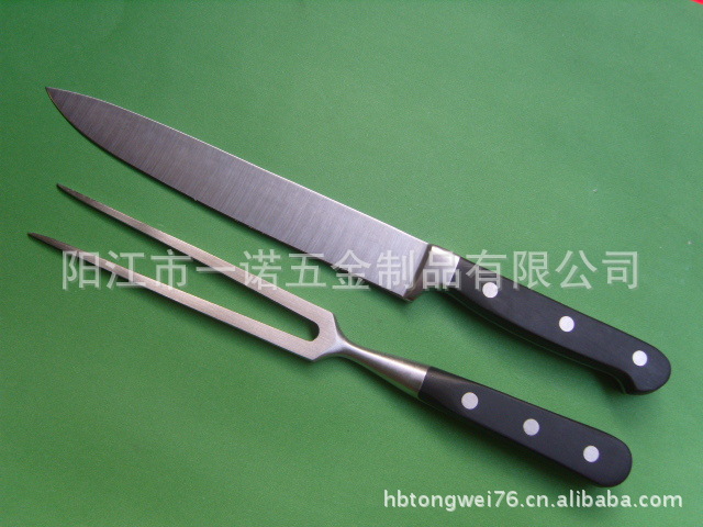 套刀兩支S1032068刀尺寸長33寬3CM厚度2.5mm,