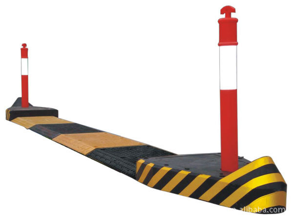 橡胶人行岛 斑马线 人行道 道路停侯区  停歇岛 人行岛