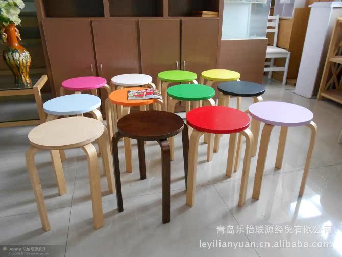 Manufacturers wholesale promotional stool curved wood solid wood color stool high quality solid wood simple wooden bench