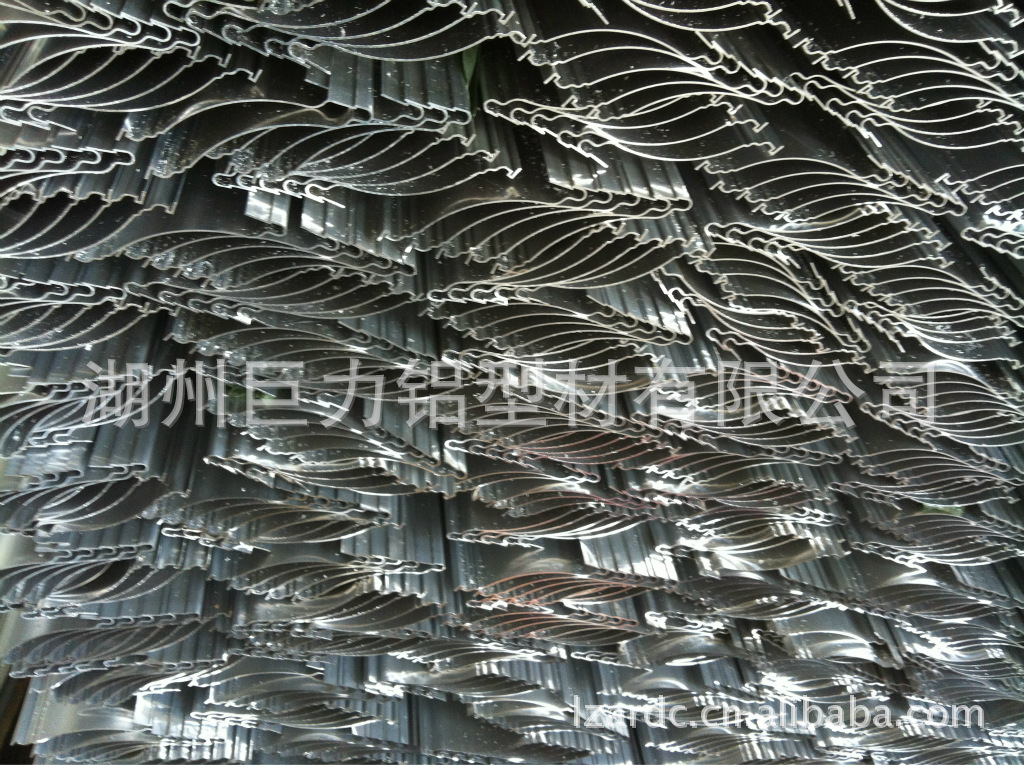 铝型材-流水槽（各种规格）-实际价格请电话/旺旺商议