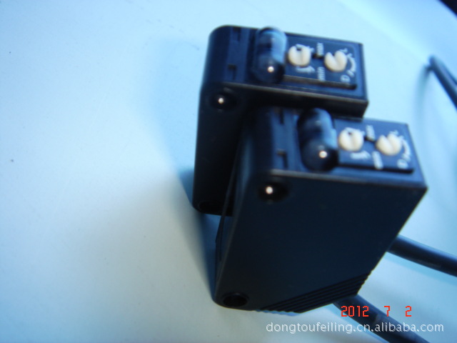 浙江飞凌/供应E3Z-R61小型光电开关