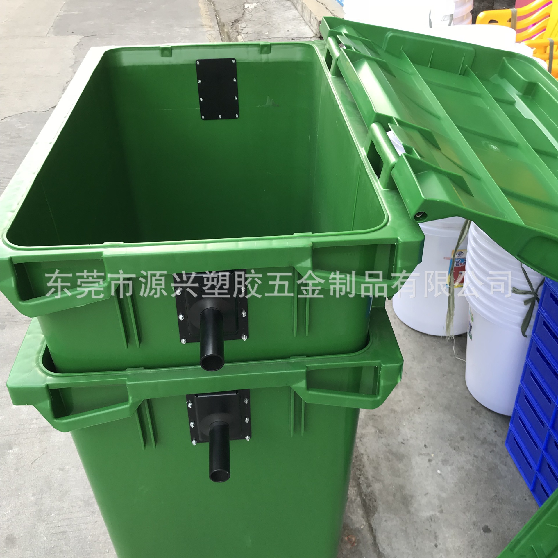 大号环卫垃圾桶660L 市政户外垃圾桶带轮子 手推清洁车脚刹垃圾箱