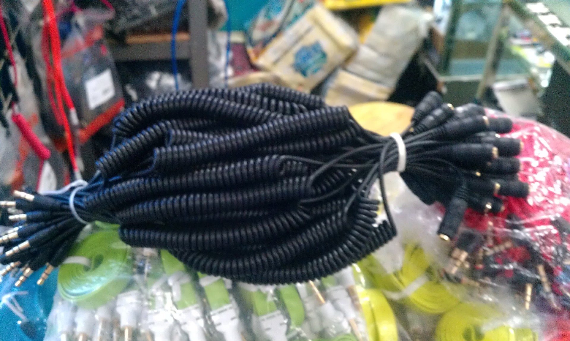 弹簧音频线 3.5公对公音频线 3.5对录线 AUX线车载线 3.5弹力线