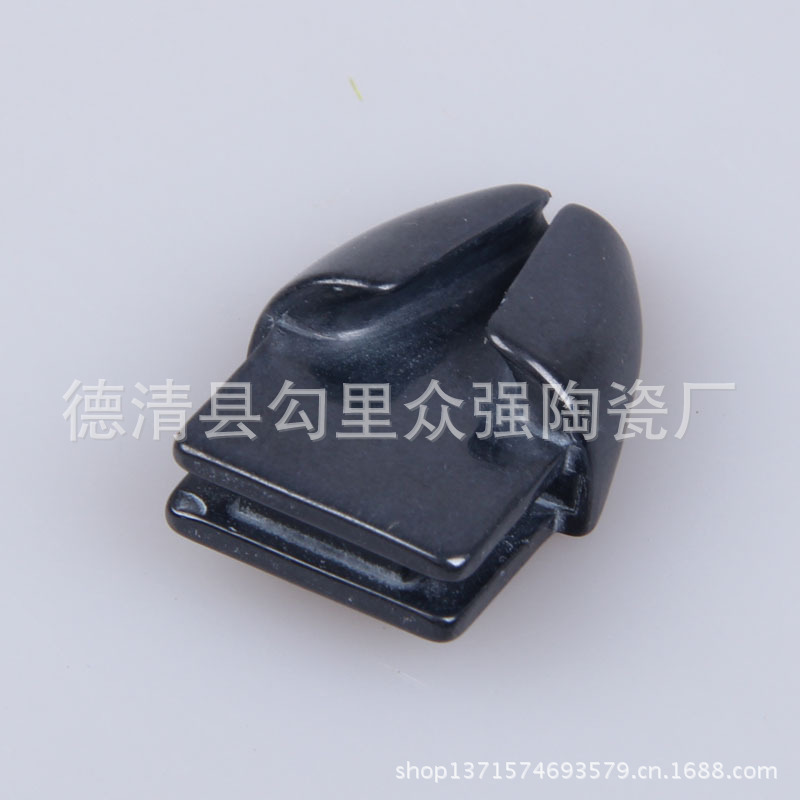 供应高品质氧化钛陶瓷 气流纺配件纺织陶瓷 兔子头导丝器纺织机械