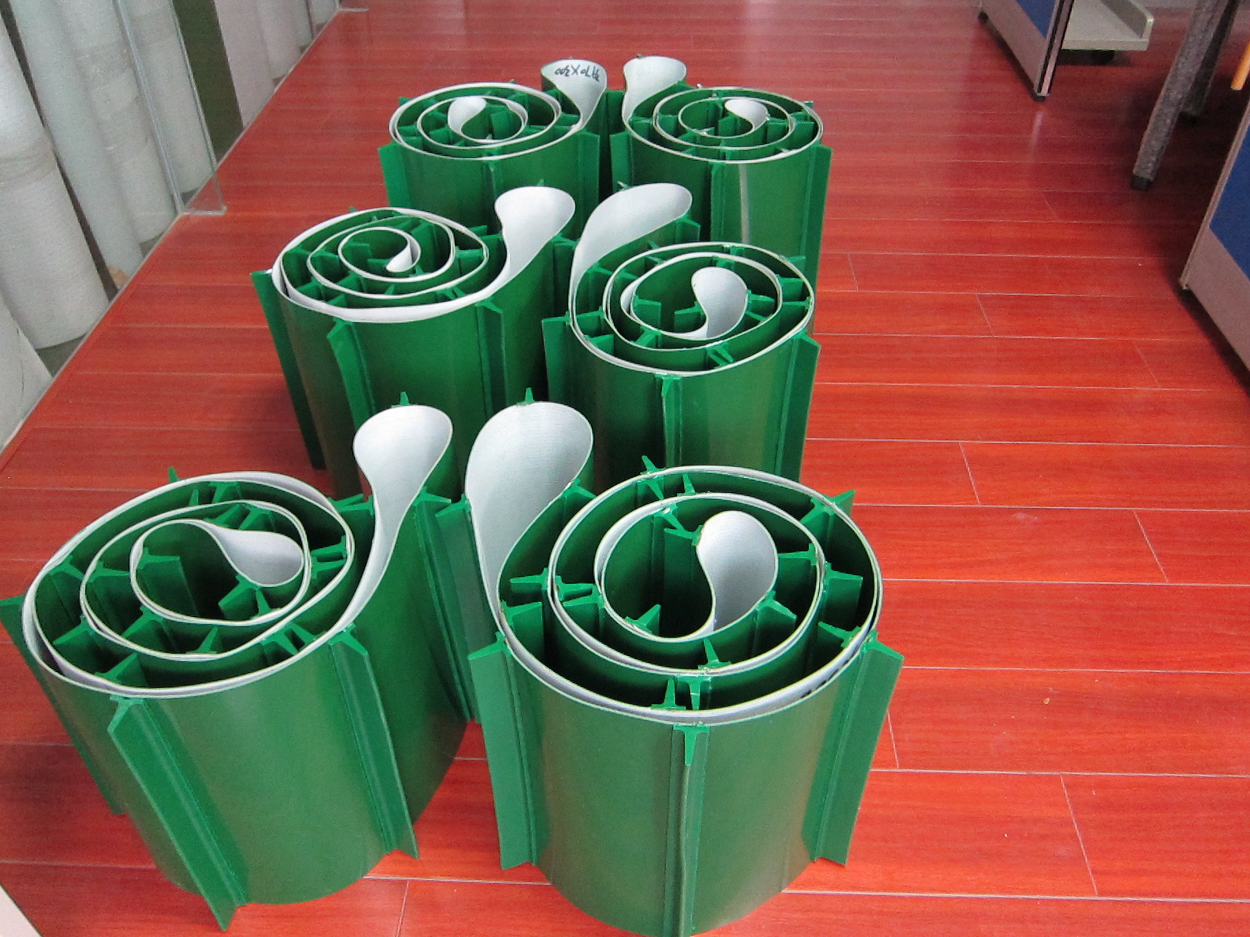 供应：各种规格的挡板带