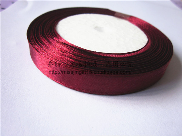 En stock pequeño al por mayor 12MM cinta de poliéster suministros festivos caja de regalo embalaje cinta decorativa cinta