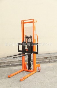 厂家供应C型钢门架堆高车，液压升高车