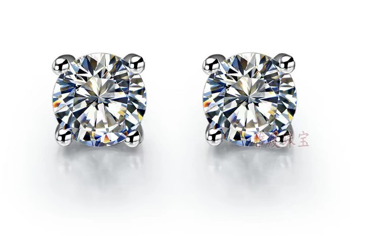 Yadu Jewelry Sona Drilling Earrings Silver Platinum Classic Four Placed Carbon Diamond Extract