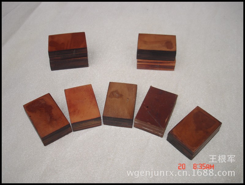 We process and customize various thickened cowhide blocks and machine pads. Extra-thick pure leather blocks, 30mm-100mm thick.