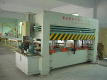 山东青岛厂家直销高级铝蜂窝板热压机 高档芳纶纸蜂窝板热压