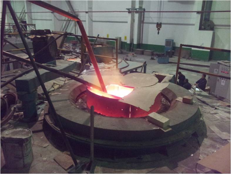 中频感应炉熔化各种铜合金的干打炉衬料ALU-RAM 122CU中铸供应