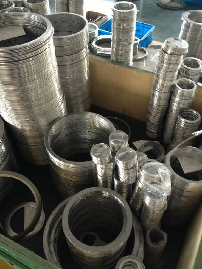 供应304.316.特殊不锈钢基本型金属缠绕垫片