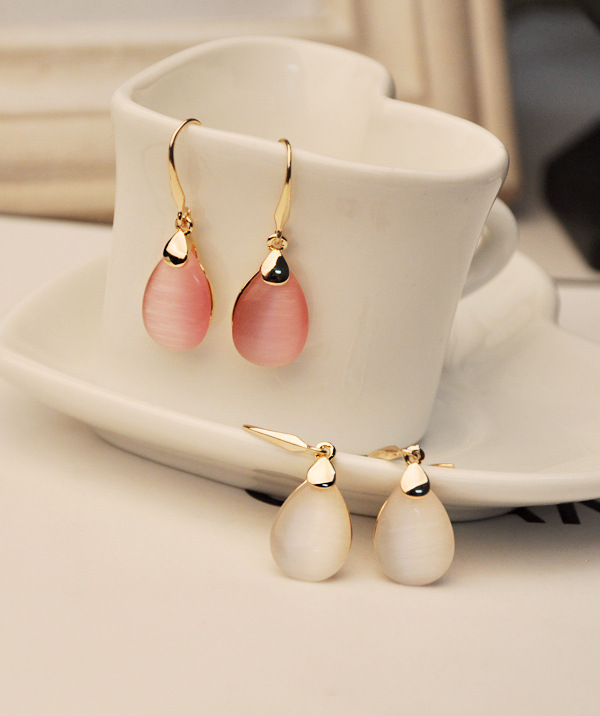 Cat's Eye Stone Earrings Image 5
