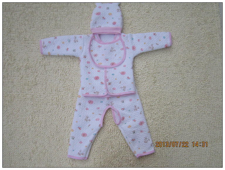 Coffret cadeau pour bébé - Vêtements + Fournitures - Ref 1962471 Image 15