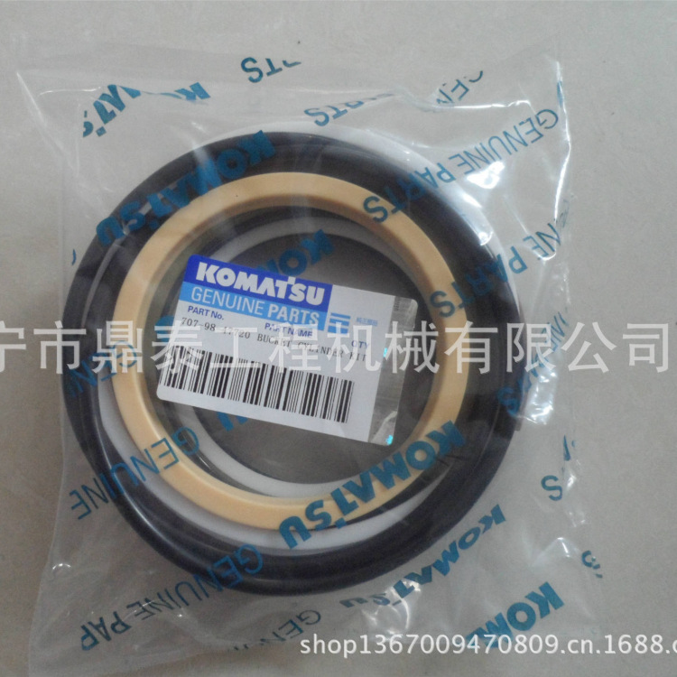 进口挖掘机配件 PC220-8挖掘机 油封 707-98-17720