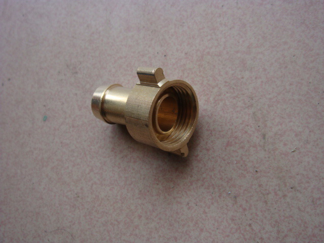 三缸活塞泵/柱塞泵/打药机喷雾器农用机动高压泵专用回水管接头铜