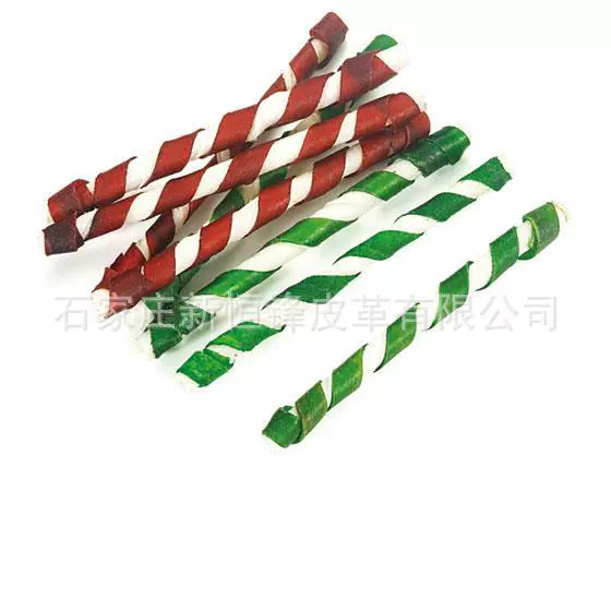 Производители поставляют двухцветные кожаные рулоны для домашних животных закуски оптом