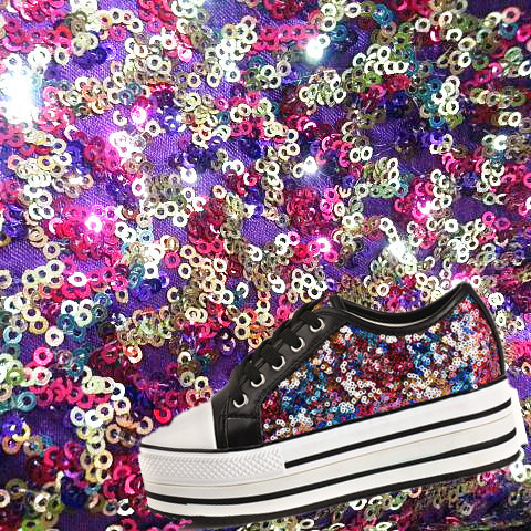 3mm多色亮片色丁底绣花面料 亮片绣 时装面料鞋帽辅料 厂家直销