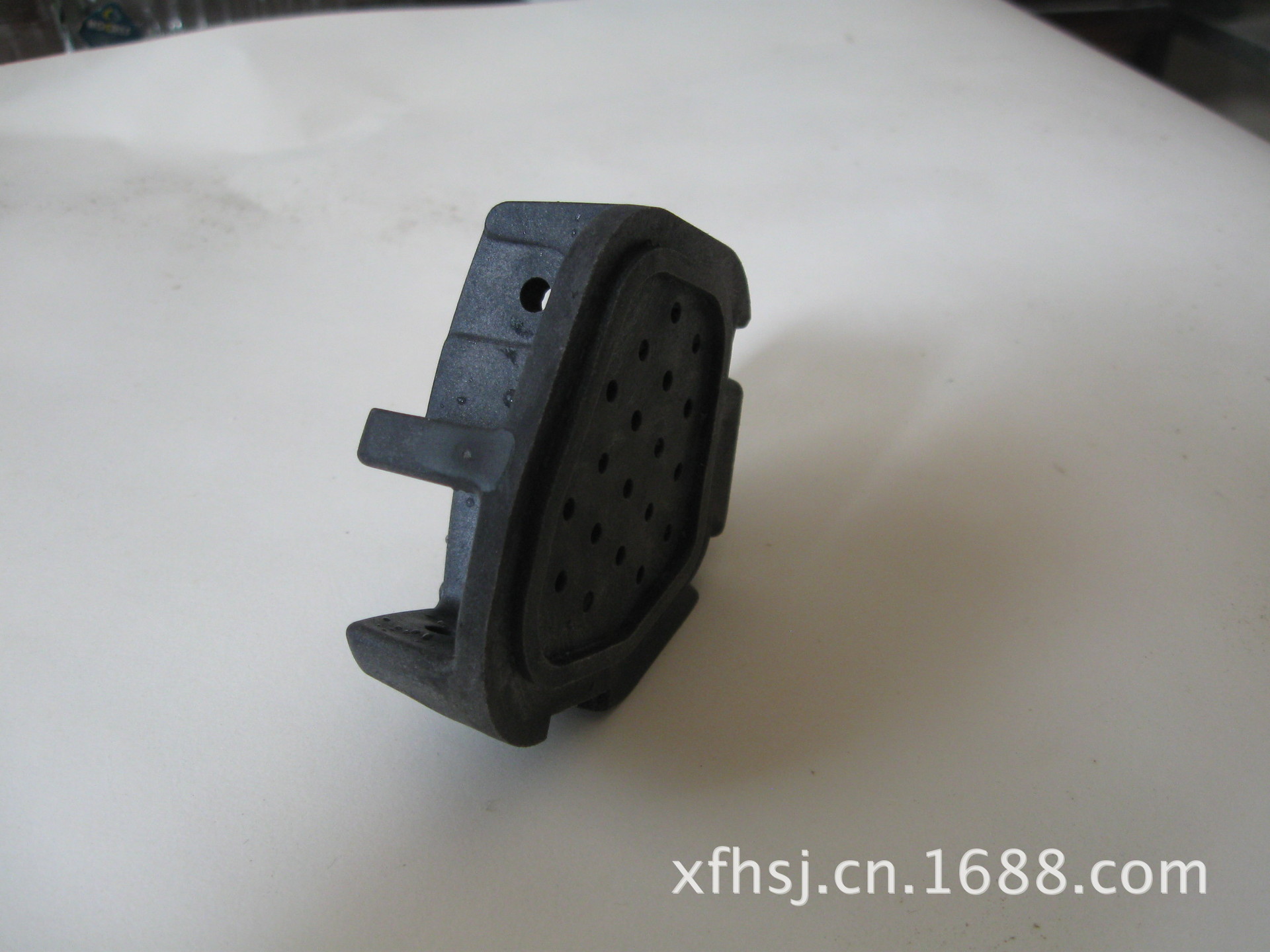 注塑制品8   厂家直销  欢迎咨询