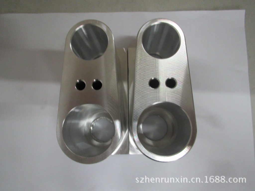 供应深圳铸铝件深圳翻砂件 提供铸件+CNC加工一条龙服务