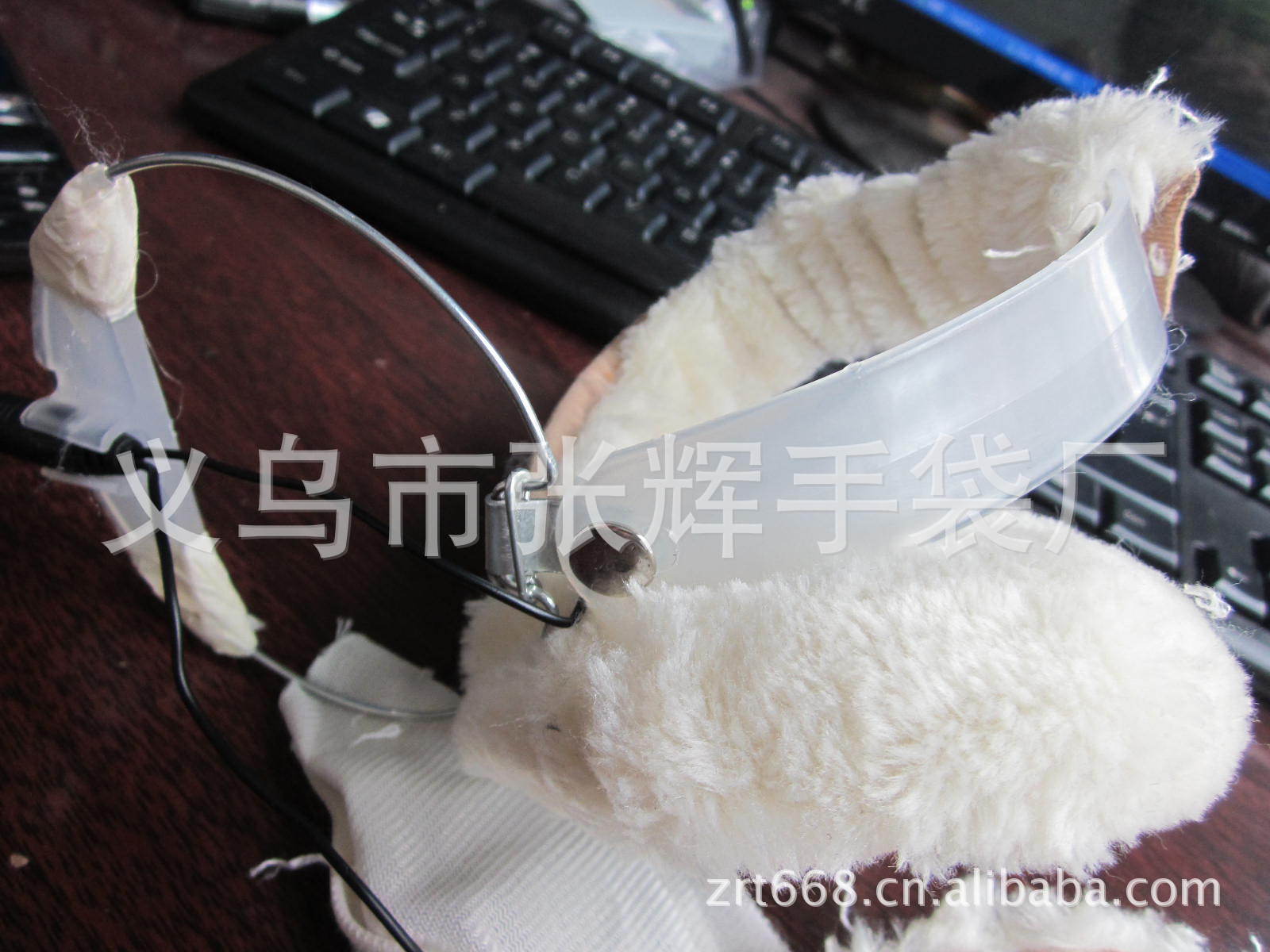 自产自销各种保暖耳套架子/耳罩架子、以及各种塑料配件(图)