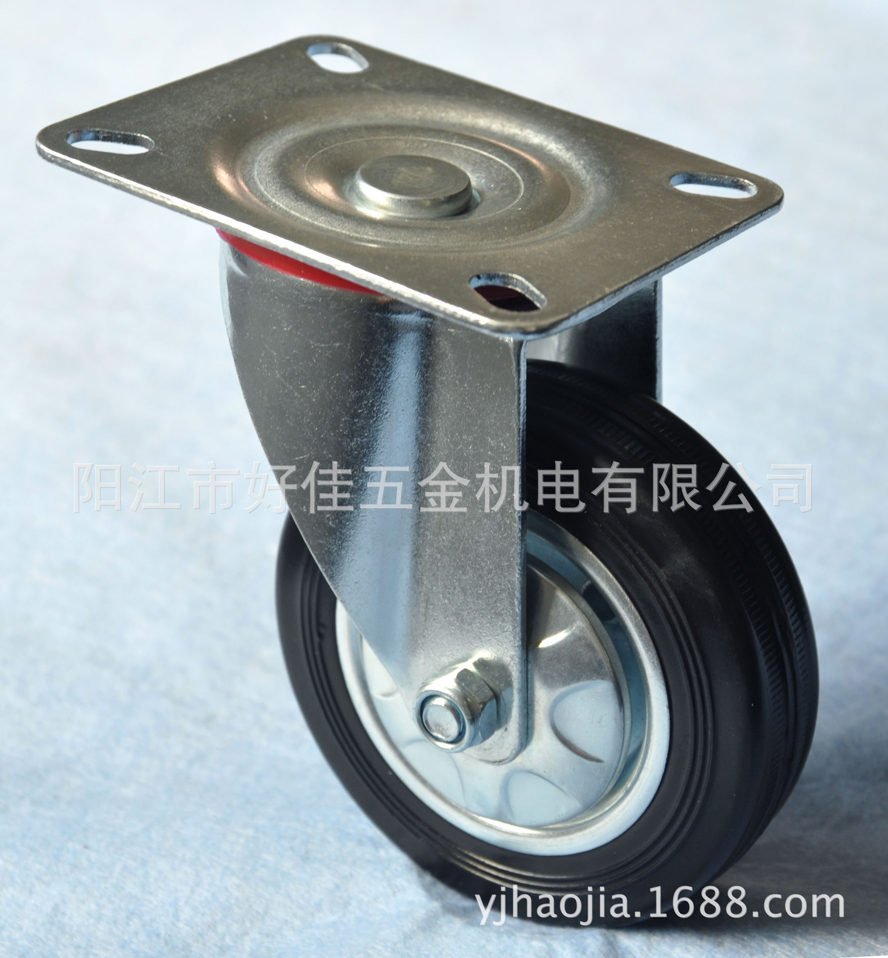 工厂直供100mm欧洲款平板活动橡胶脚轮