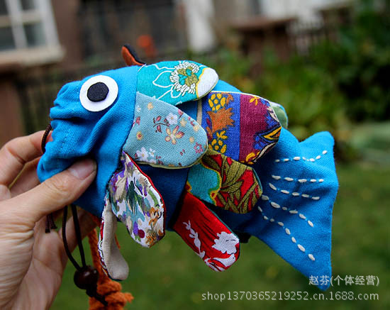小號拼佈魚包