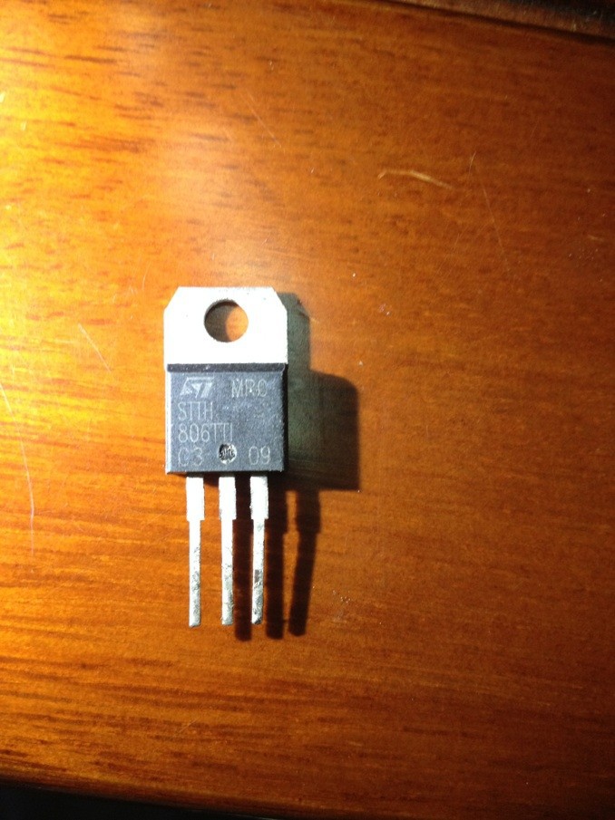 专营三极管批发STTH806TH原装拆机 现货供应