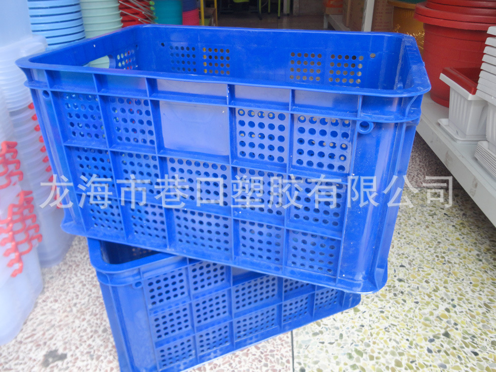 供应4斤重塑料箱 强力周转箱 批发厂家  质量 服装筐