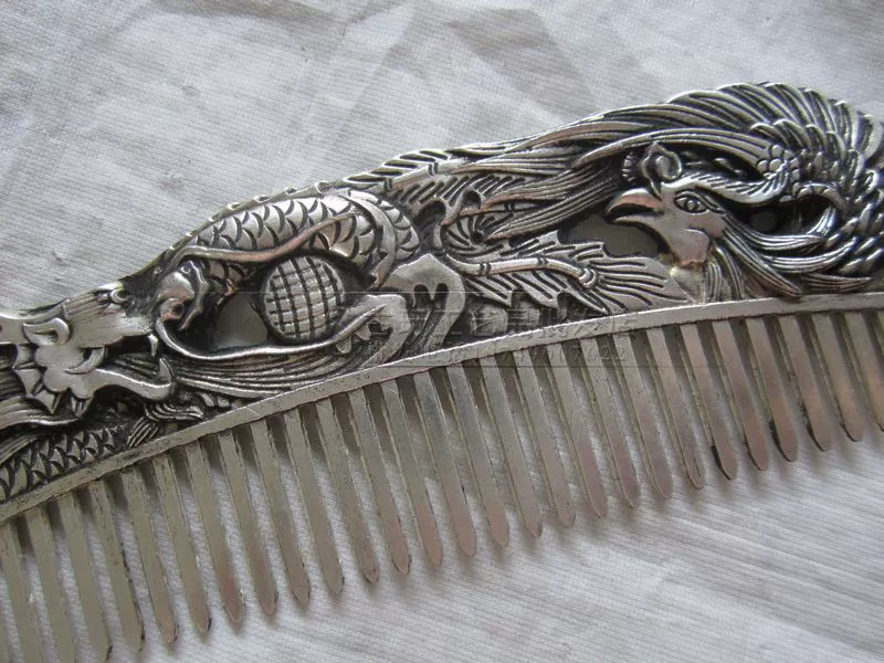 Retro copper anti-static brush