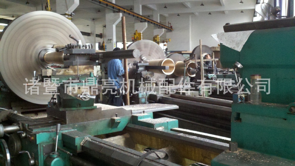 专业生产破碎机直套，轴套，锥套