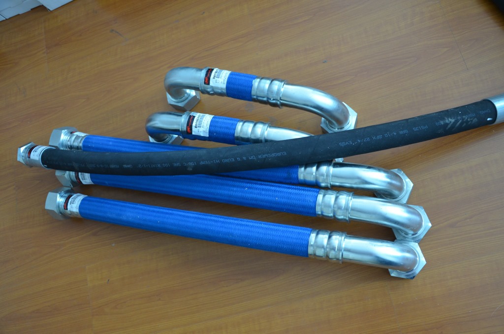 供应39572037英格索兰固定式空压机软管