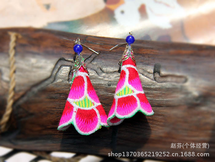 布艺喇叭花耳环