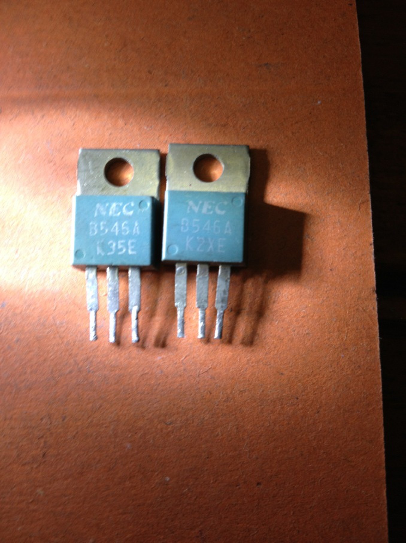 专营三极管批发B546