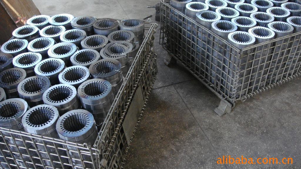 泰州易达非专业供应各种型号发电机电机及配件