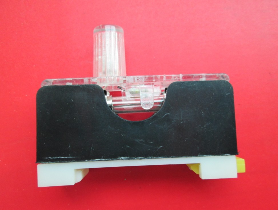 保险座  FS-101   10A（铜片）