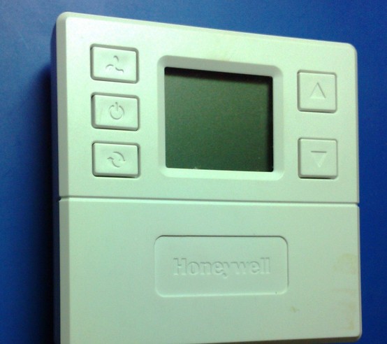 霍尼韦尔 地暖温控器 T6818DP20 honeywell