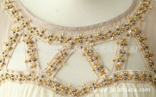 厂家供应前领手工订珠 衣领钉珠 手工钉珠