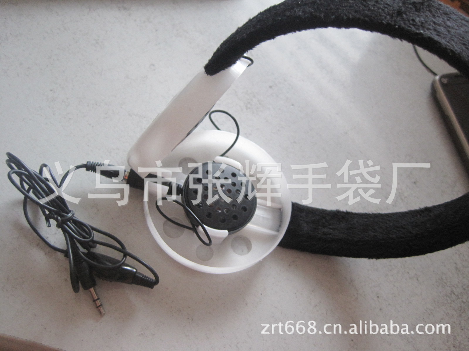 厂家供应各种保暖耳机耳套架子、耳罩塑料骨架以及各种配件(图)