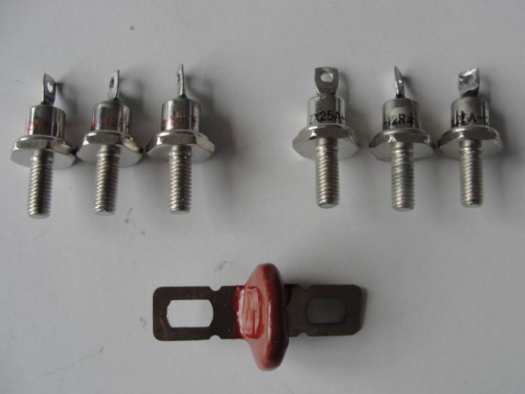 发电机旋转整流管 ZX70-12，ZX70A-10，70-08